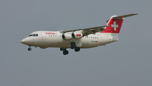 ---- BAe Avro RJ85 ---- HB-IXG ---- First Flight: 1993 ---- MSN: 2231 ---- Brussels National (BRU - EBBR) 2005