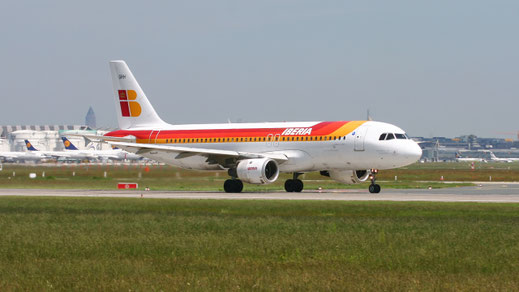--- Airbus A320-200 ---- EC-GRH ---- First Flight: 1990 ---- MSN: 146 ---- Frankfurt Rhein-Main (FRA - EDDF) 2005