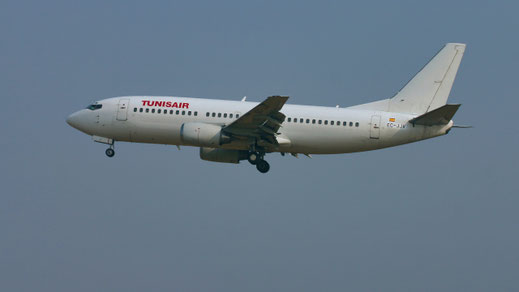 --- Boeing 737-300 --- EC-JJV --- First Flight: 1986 --- MSN: 23626 --- Brussels National (BRU - EBBR) 2005