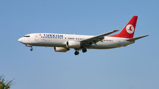 --- Boeing 737-800 --- TC-JFJ --- First Flight: 1999 --- MSN: 29772 --- Brussels National (BRU - EBBR) 2007