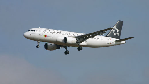 ---- Airbus A320-200 ---- CS-TNP ---- First Flight: 2004 ---- MSN: 2178 ---- "Star Alliance" --- Brussels National (BRU - EBBR) 2007