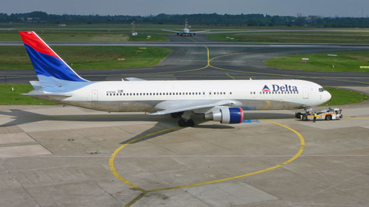 --- Boeing 767-300ER --- N197DN --- First Flight: 1997 --- MSN: 28454 --- Dusseldorf Rhein-Ruhr (DUS - EDDL) 2006