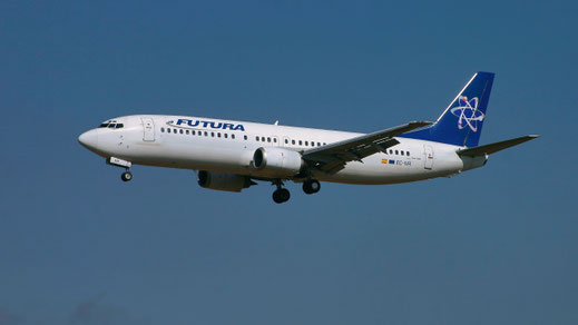 --- Boeing 737-400 --- EC-IVR --- First Flight: 1989 --- MSN: 24352 --- Brussels National (BRU - EBBR) 2007