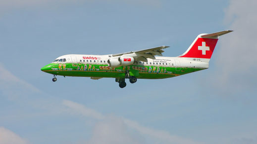 ---- BAe Avro RJ100 ---- HB-IYS ---- First Flight: 2001 ---- MSN: 3381 ---- Brussels National (BRU - EBBR) 2006