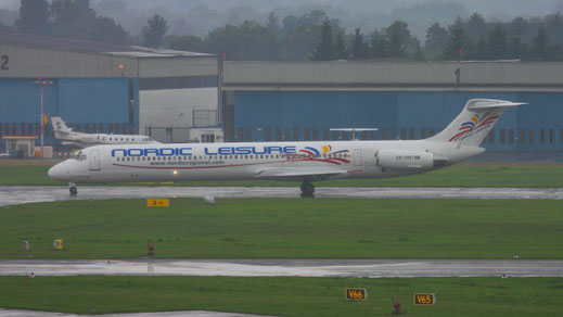 McDonnell Douglas MD-81 --- SE-DMT --- First Flight: 1980 --- MSN: 48003 Dusseldorf Rhein-Ruhr (DUS - EDDL) 2005