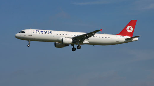 ---- Airbus A321-100 ---- TC-JMA ---- First Flight: 1995 ---- MSN: 522 ---- Brussels National (BRU - EBBR) 2006