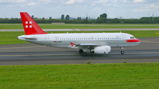 --- Airbus A319-100 --- D-APAC --- First Flight: 2002 --- MSN: 1727 --- Dusseldorf Rhein-Ruhr (DUS - EDDL) 2004