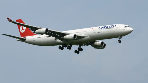 ---- Airbus A340-300 ---- TC-JIH ---- First Flight: 1999 ---- MSN: 270 ---- Frankfurt Rhein-Main (FRA - EDDF) 2005