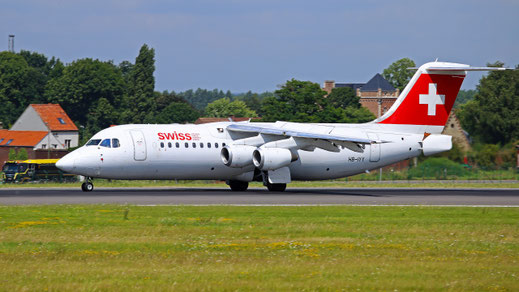 ---- BAe Avro RJ100 ---- HB-IYY ---- First Flight: 1998 ---- MSN: 3339 ---- Brussels National (BRU - EBBR) 2016