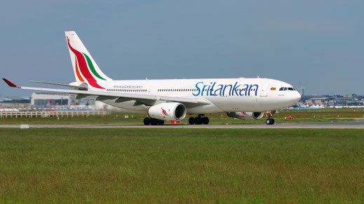---- Airbus A330-200 ---- 4R-ALA ---- First Flight: 1999 ---- MSN: 303 ---- Frankfurt Rhein-Main (FRA - EDDF) 2005