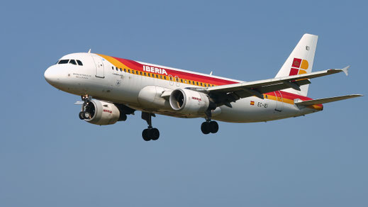 ---- Airbus A320-200 ---- EC-IEI ---- First Flight: 2001 ---- MSN: 1694 ---- Brussels National (BRU - EBBR) 2005