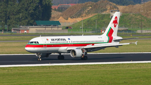 --- Airbus A320-200 --- CS-TNK (*1) --- First Flight: 2000 --- MSN: 1206 --- Brussels National (BRU - EBBR) 2004