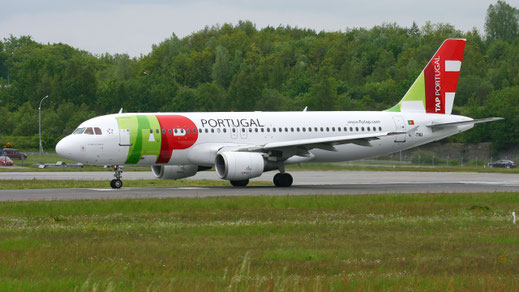--- Airbus A320-200 --- CS-TNJ --- First Flight: 2000 --- MSN: 1181 --- Luxembourg Findel (LUX - ELLX) 2005