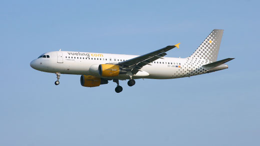 ---- Airbus A320-200 ---- EC-JDK ---- First Flight: 2002 ---- MSN: 1769 ---- Brussels National (BRU - EBBR) 2006