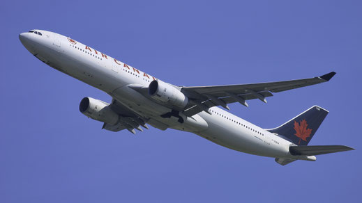 --- Airbus A330-300 --- C-GHKW --- First Flight: 2001 --- MSN: 408 --- Frankfurt Rhein-Main (FRA - EDDF) 2005