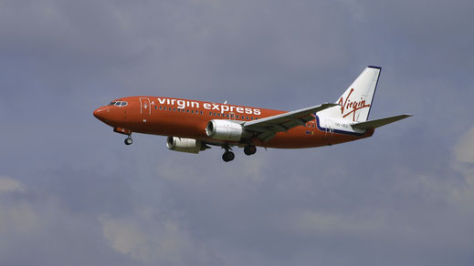 --- Boeing 737-300 --- OO-VEG (*2) --- First Flight: 1998 --- MSN: 28568 --- Brussels National (BRU - EBBR) 2006