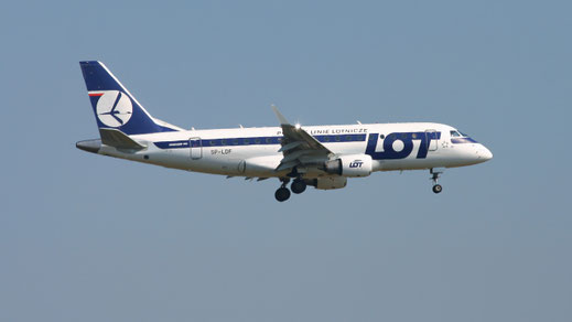 ---- Embraer ERJ-170LR ---- SP-LDF ---- First Flight: 2004 ---- MSN: 35 ---- Frankfurt Rhein-Main (FRA - EDDF) 2006