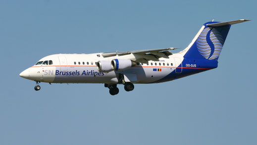 ---- BAe Avro RJ85 ---- OO-DJS ---- First Flight: 1996 ---- MSN: 2292 ---- Brussels National (BRU - EBBR) 2006