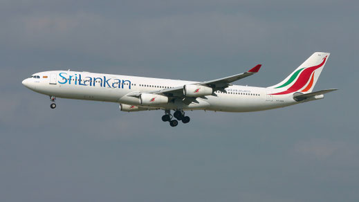 ---- Airbus A330-300 ---- 4R-ADA ---- First Flight: 1994 ---- MSN: 32 ---- Frankfurt Rhein-Main (FRA - EDDF) 2006