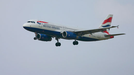 --- Airbus A320-200 --- G-EUUN --- First Flight: 2002 --- MSN: 1910 --- Brussels National (BRU - EBBR) 2005