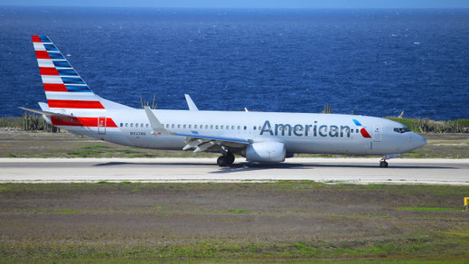 - Boeing 737-800"Winglets" - N922NN - First Flight: 2013 - MSN: 29574 Willemstad/Curacao Hato (CUR - TNCC) 2016