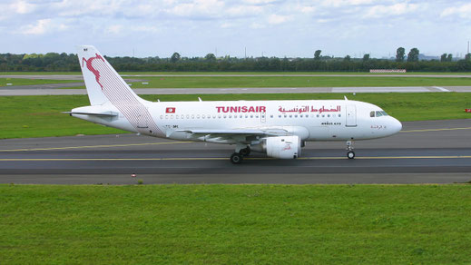 ---- Airbus A319-100 ---- TS-IMK ---- First Flight: 1998 ---- MSN: 880 ---- Dusseldorf Rhein-Ruhr (DUS - EDDL) 2004