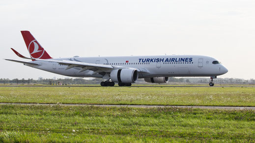 ---- Airbus A350-900 ---- TC-LGA ---- First Flight: 2020 ---- MSN: 403 ---- Amsterdam Schiphol (AMS - EHAM) 2024