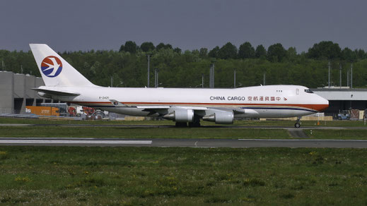 --- Boeing 747-400ERF --- B-2425 --- First Flight: 2006 --- MSN: 35207 --- Luxembourg Findel (LUX - ELLX) 2007