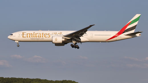 --- Boeing 777-300ER --- A6-EQI --- First Flight: 2017 --- MSN: 42354 --- Brussels National (BRU - EBBR) 2025