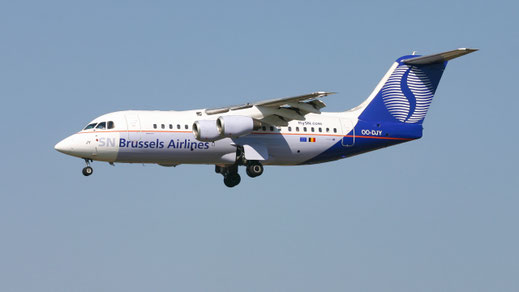 ---- BAe Avro RJ85 ---- OO-DJY ---- First Flight: 1997 ---- MSN: 2312 ---- Brussels National (BRU - EBBR) 2005