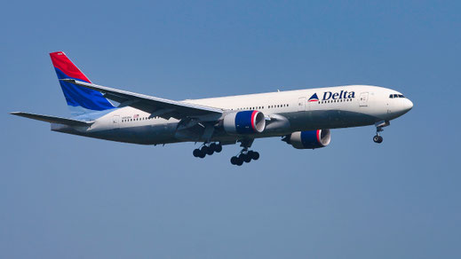 --- Boeing 777-200ER --- N863DA --- First Flight: 1999 --- MSN: 29735 --- Frankfurt Rhein-Main (FRA - EDDF) 2006