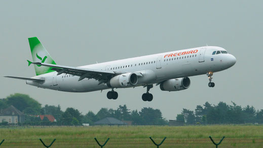 ---- Airbus A321-200 ---- TC-FBG --- First Flight: 1998 ---- MSN: 771 ---- Brussels National (BRU - EBBR) 2008