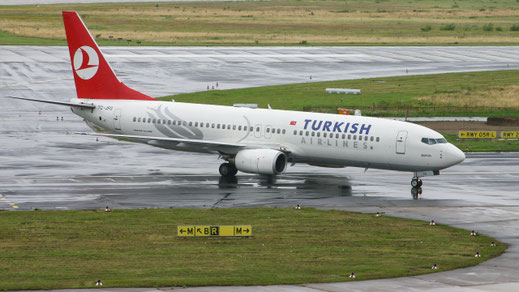 --- Boeing 737-800 --- TC-JFG --- First Flight: 1998 --- MSN: 29769 --- Dusseldorf Rhein-Ruhr (DUS - EDDL) 2007