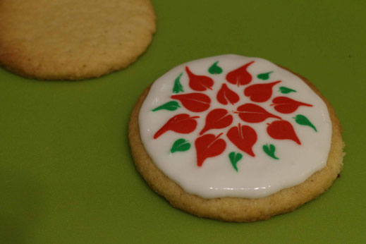 winter rose christmas pattern cookies