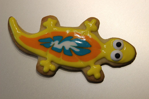 yellow lizard cookie