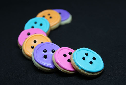 button shaped cookies