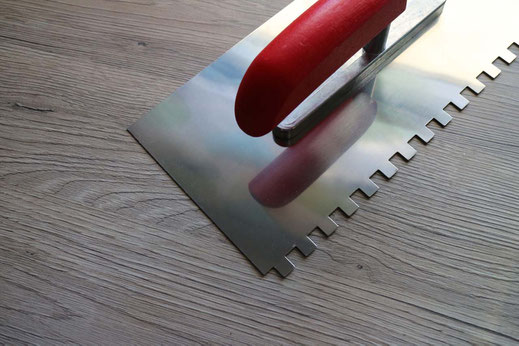 toothed trowel