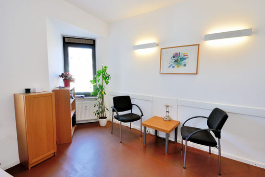 Zu den Angeboten Psychiatrie, Psychotherapie