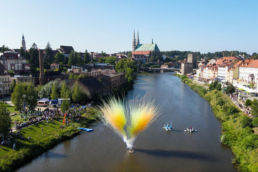 Blick auf die Neiße zum Startschuss der Waschtrog-Regatta 2024
