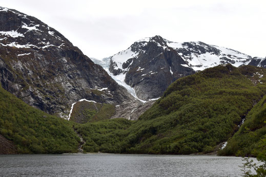 am See mit Blick auf den Gletscher