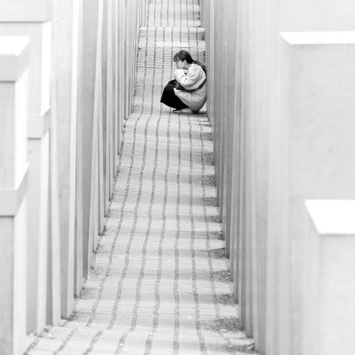 Holocaust Memorial Berlin, Berlin, schwarz-weiß, monochrome, Holger Nimtz, Architecture, mood,