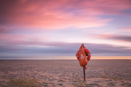 lifebelt, Hvide Sande, sunset, Sonnenuntergang, Denmark, Dänemark, Nordsee, North Sea, Strand, beach, Holger Nimtz, Fotografie, photography,