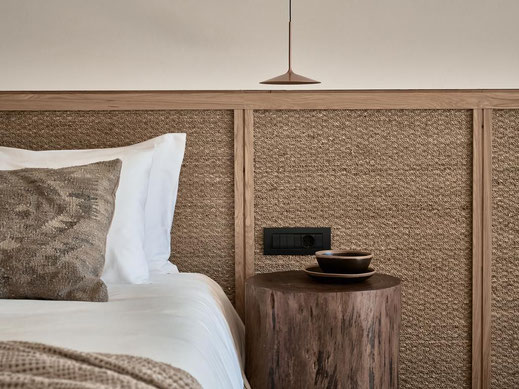 habitación para hotel, Cabezal de cama para hotel combinado madera y fibra natural.