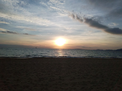 Sonnenuntergang am Meer kostenlose Bilder Wolken lizenzfrei