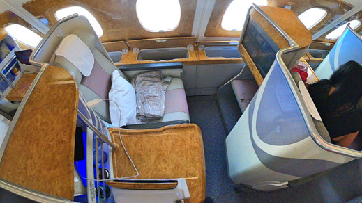 Review Emirates Airbus A380 Business Class Experience