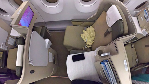 Review: Vietnam Airlines A350 Business and Economy Class ...