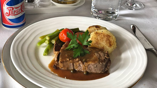 Emirates First Class food