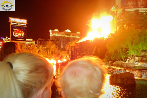 Mit Kind die Feuershow des Mirage am Las Vegas Strip besuchen.