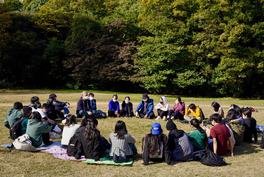 日常・オフィスから離れる 自然の中での教育研修