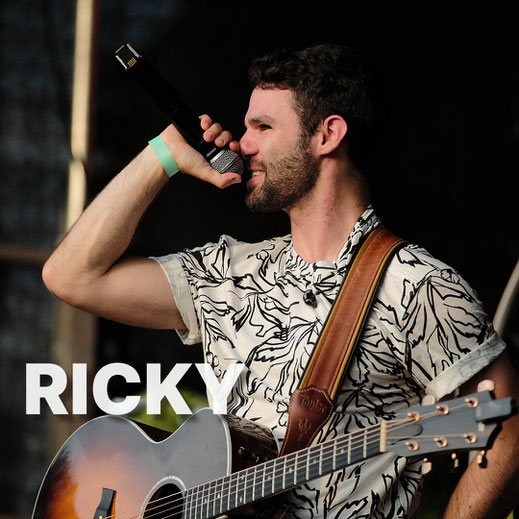 Ricky unplugged und live auf dem Kirchheimer Weindorf 2025